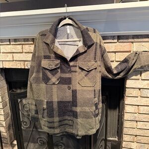 Zenana long sleeve plaid shirt, olive/black, size Large, EUC